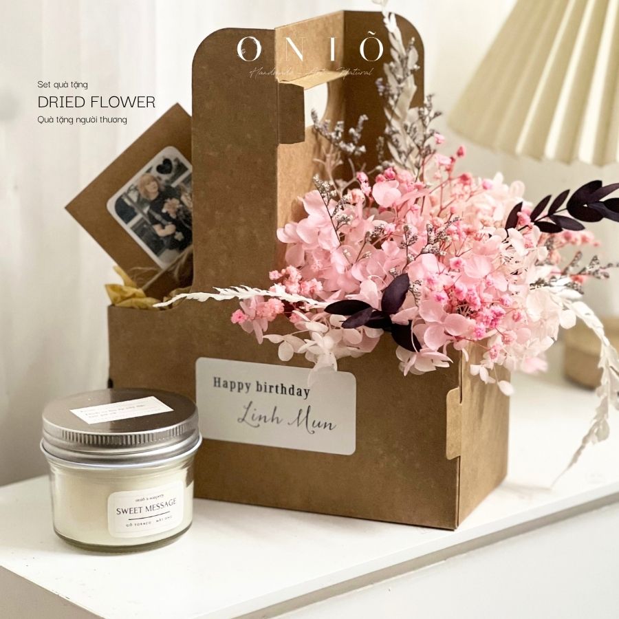 Giỏ hoa khô quà tặng 2 ngăn (1 ngăn hoa khô - 1 ngăn nến tùy chọn) - giá chưa bao gồm nến ONIÕ