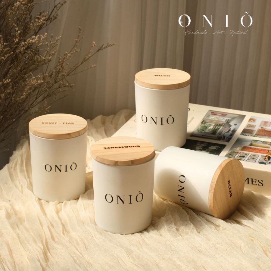 Nến thơm thủ công hũ thủy tinh, Hương thơm tinh dầu, quà tặng bạn nữ, quà tặng bạn nam - Lau'ra De Nature - ONIÕ