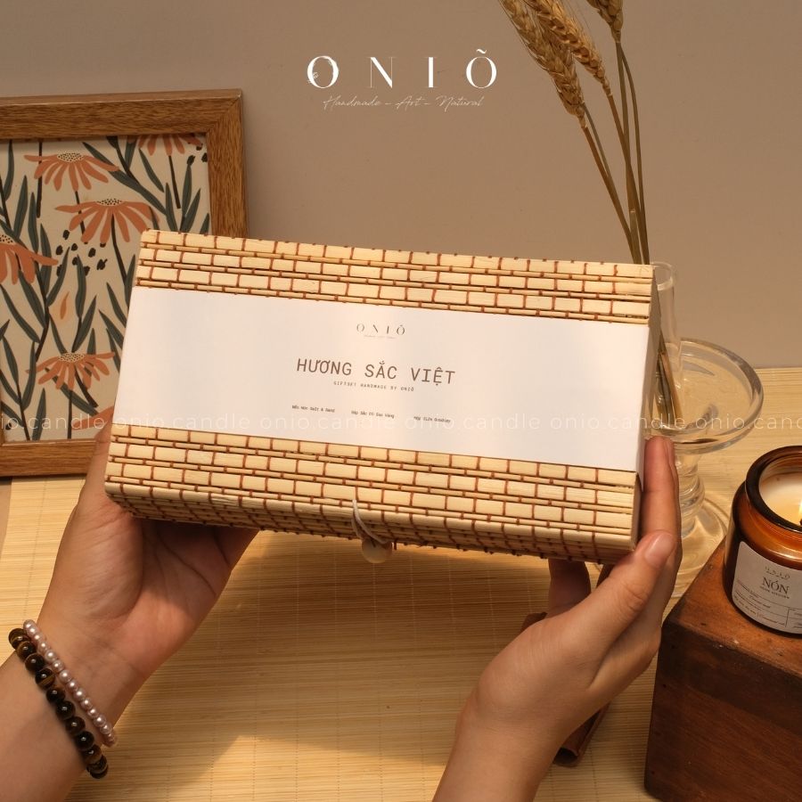 Set quà tặng HƯƠNG SẮC VIỆT - BST Đất Việt ONIÕ