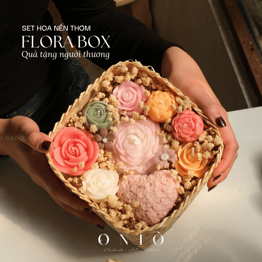 Set hoa nến thơm Flora Box (mix hoa ngẫu nhiên, tone màu ngọt ngào, hương thơm dịu nhẹ) - ONIÕ