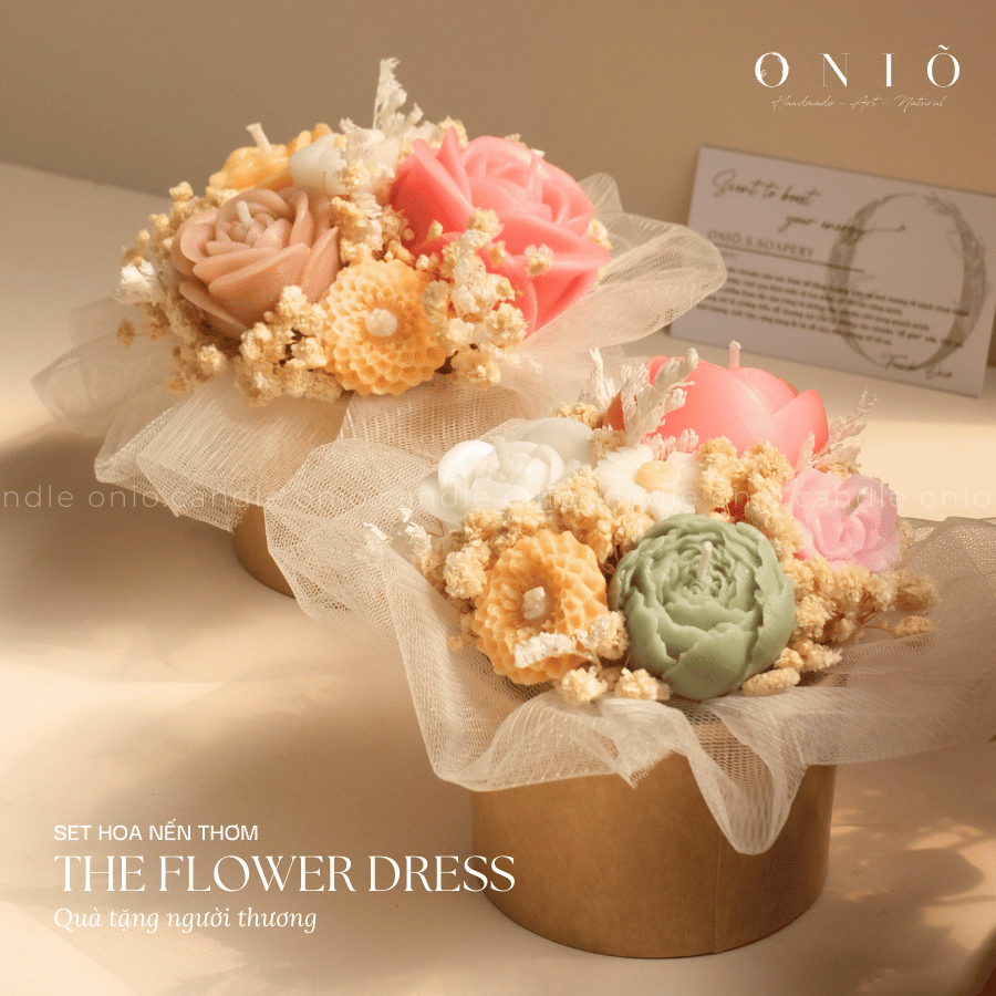 Set hoa nến thơm The Flower Dress (hương thơm dịu nhẹ) - ONIÕ