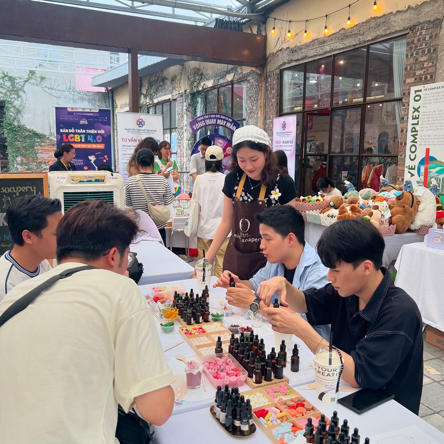 workshop-lam-nen-thom-tai-cua-hang-onio