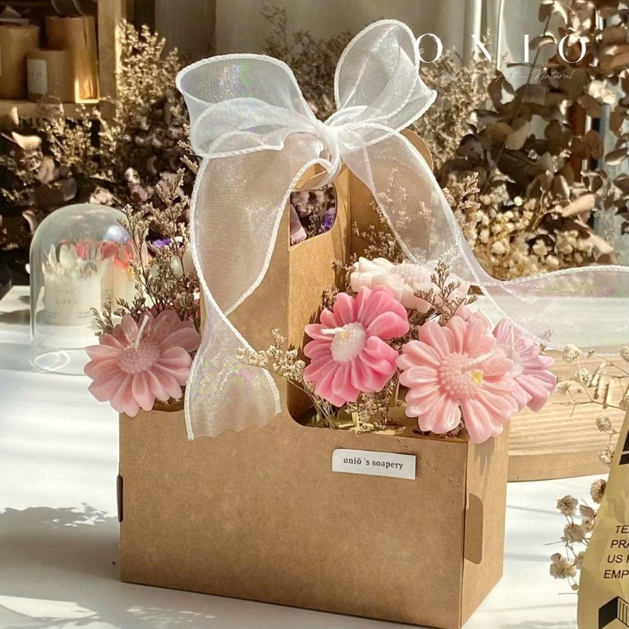 Hoa nến thơm, Hương thơm tinh dầu, quà tặng sinh nhật, quà tặng tốt nghiệp - Blooming Box - ONIÕ