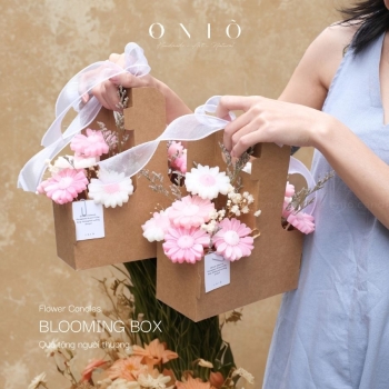 Hoa nến thơm, Hương thơm tinh dầu, quà tặng sinh nhật, quà tặng tốt nghiệp - Blooming Box - ONIÕ